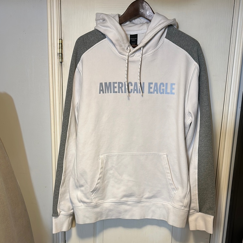 American Eagle Outfitters Men's Gray and White Hoodie Size Medium
